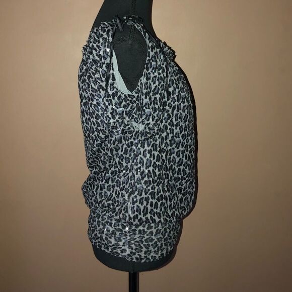 🌵3/$25 Express Animal Print Sequins& Coldshoulder - Picture 2 of 3